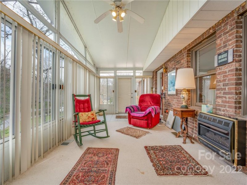 Property image 3 at 310 Chipmunk Drive, Hendersonville, NC 28739