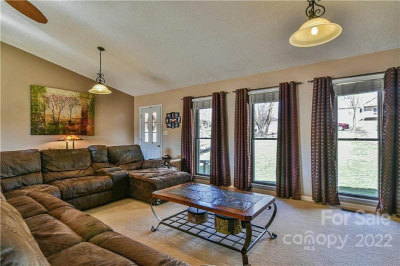 Property image 4 at 19 Sun Up Lane, Candler, NC 28715