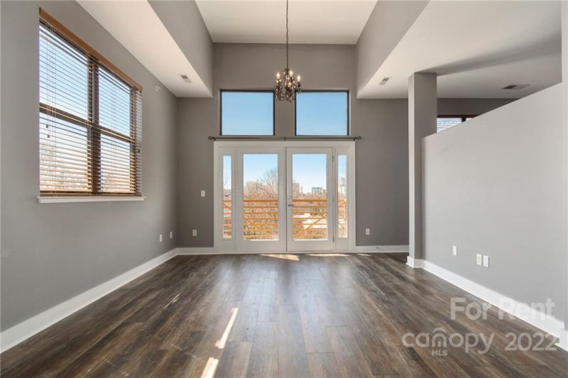 Property image 3 at 744 N Davidson Street, Charlotte, NC 28202