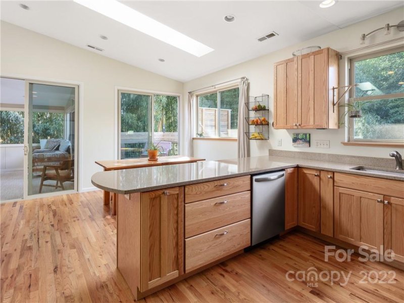 Property image 4 at 506 Hiawassee Avenue, Black Mountain, NC 28711