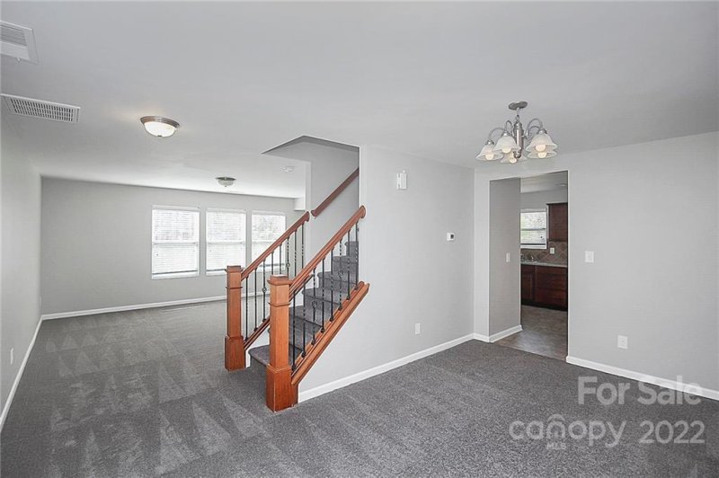 Property image 3 at 5911 Fazenda Drive, Charlotte, NC 28214