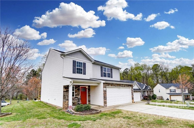 Property image 3 at 5105 Quaking Grass Court, Charlotte, NC 28217