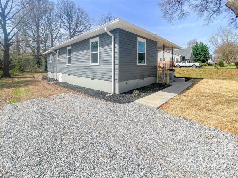 Property image 4 at 3001 Millstone Drive, Gastonia, NC 28054