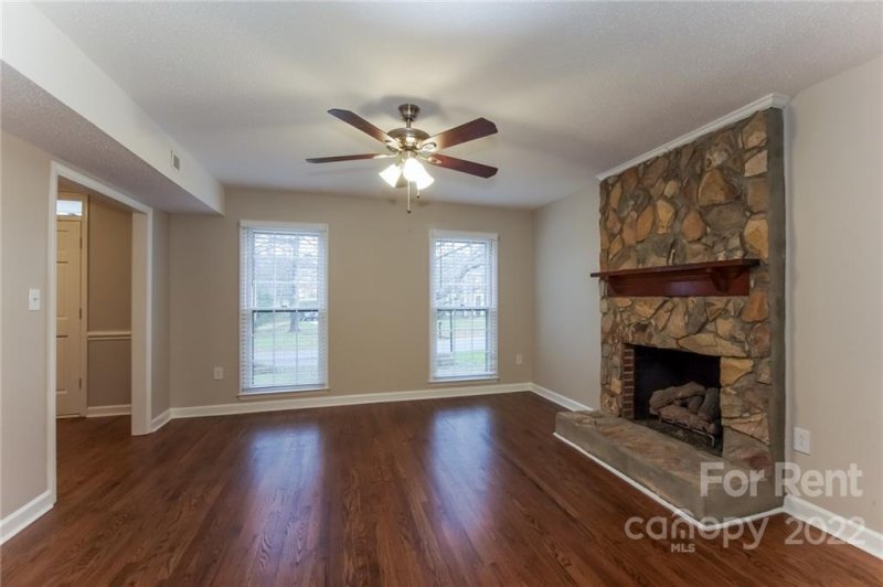 Property image 2 at 8233 Charles Crawford Drive, Charlotte, NC 28269