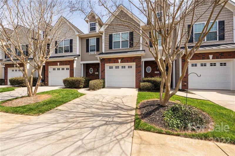 Property image 3 at 2020 Talbot Lane, Hickory, NC 28602