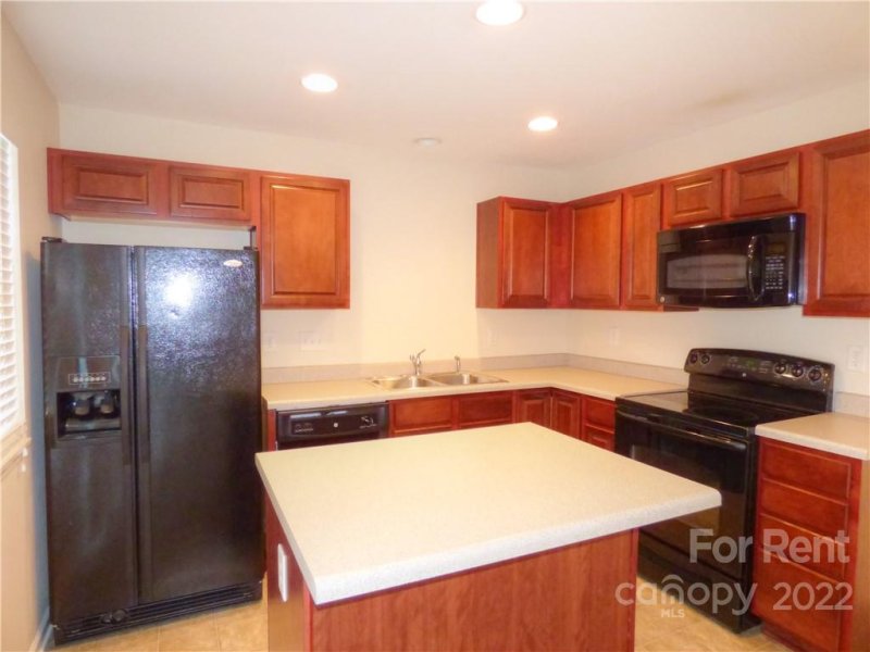 Property image 3 at 3313 Wymering Road, Charlotte, NC 28213