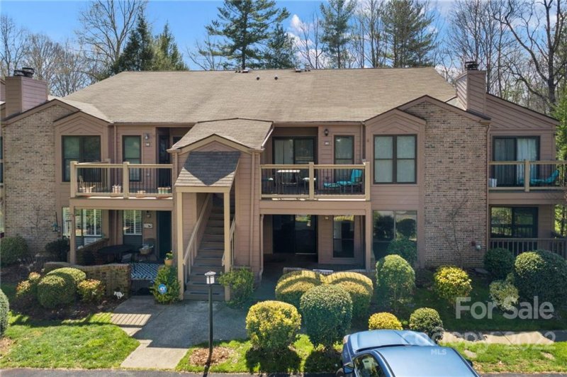 Property image 2 at 59 Ravencroft Lane, Asheville, NC 28803