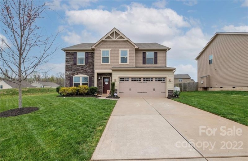 Property image 2 at 3716 English Garden Drive, Gastonia, NC 28056