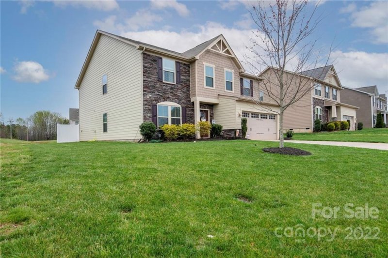 Property image 3 at 3716 English Garden Drive, Gastonia, NC 28056