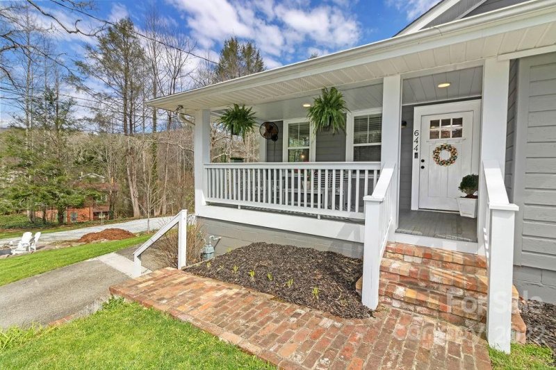 Property image 4 at 644 Probart Street, Brevard, NC 28712