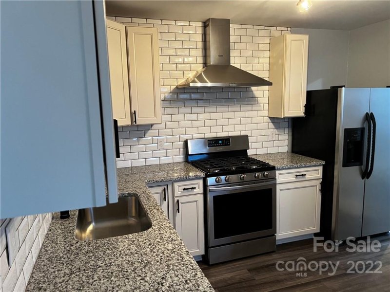 Property image 5 at 3623 Braden Drive, Charlotte, NC 28216