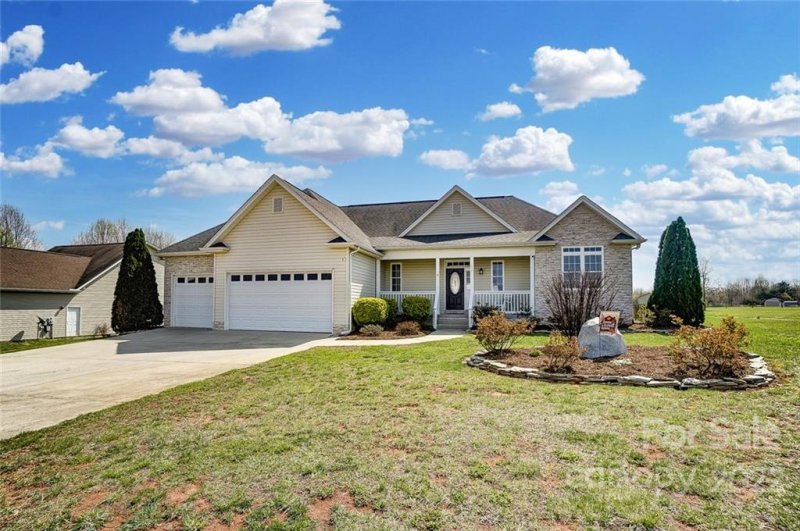 117 Logan Ridge Drive