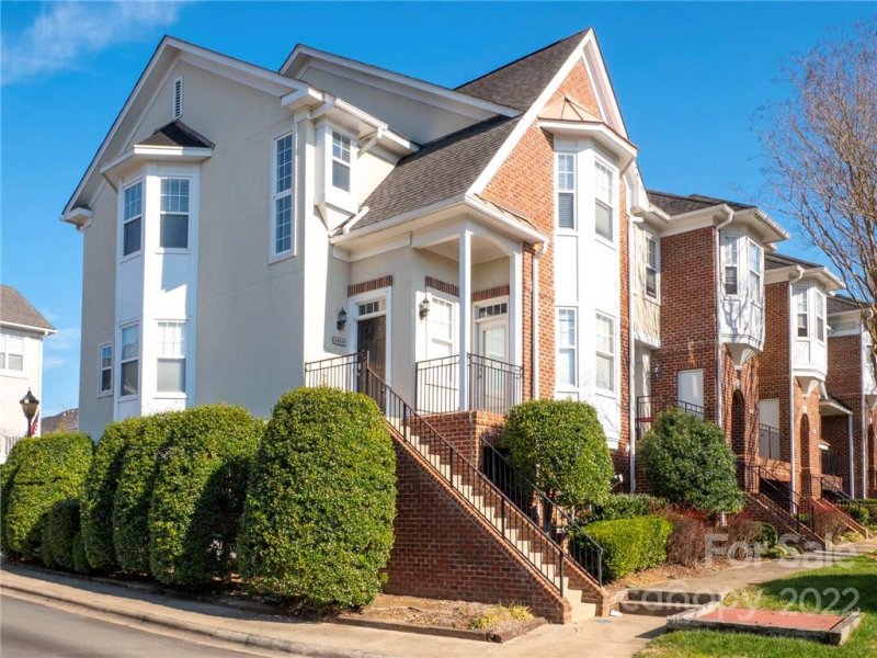 Property image 2 at 14210 Richmond Park Avenue, Charlotte, NC 28277