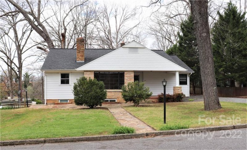 535 10th Street Drive