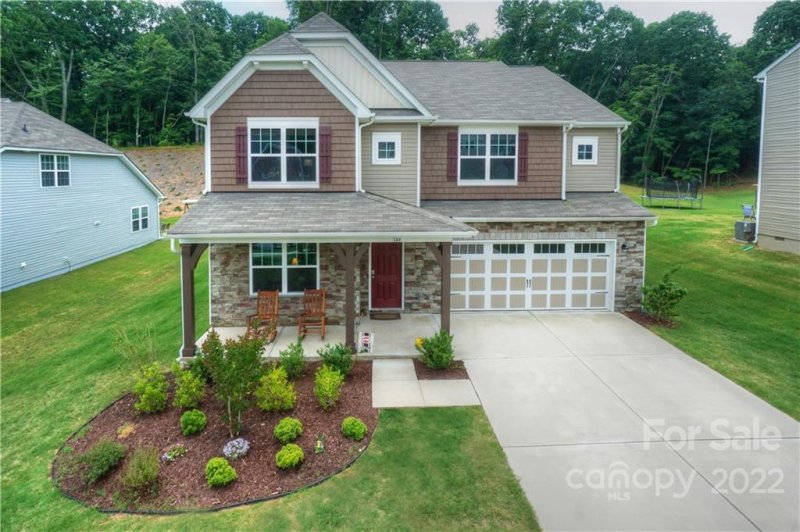 144 Chollywood Drive