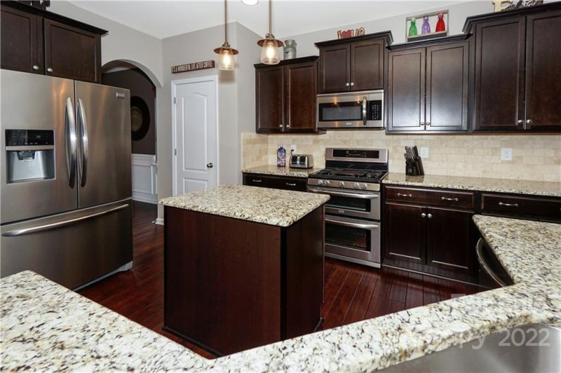 Property image 3 at 144 Chollywood Drive, Mooresville, NC 28115