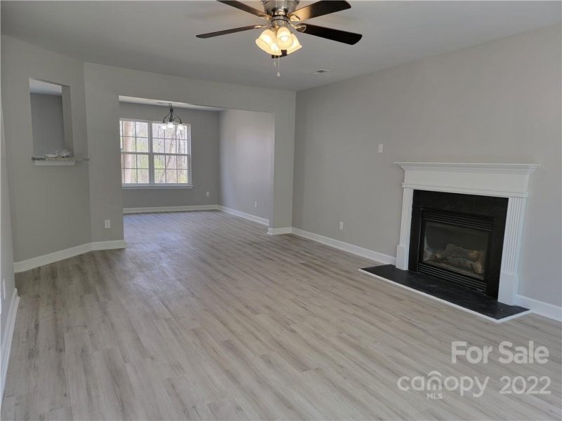 Property image 4 at 1919 9th Street Drive, Hickory, NC 28602