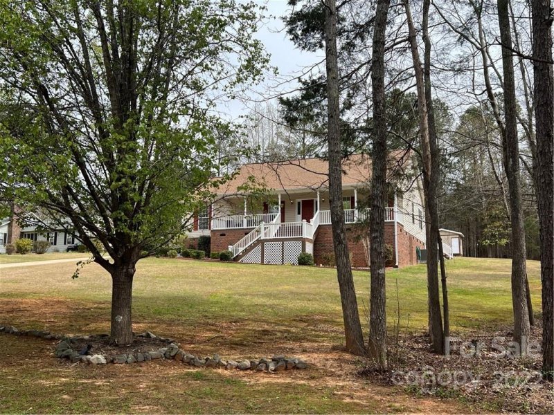 2418 Lazy Oak Drive