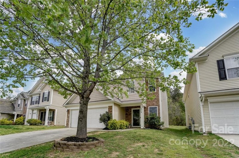 Property image 3 at 814 Rook Road, Charlotte, NC 28216