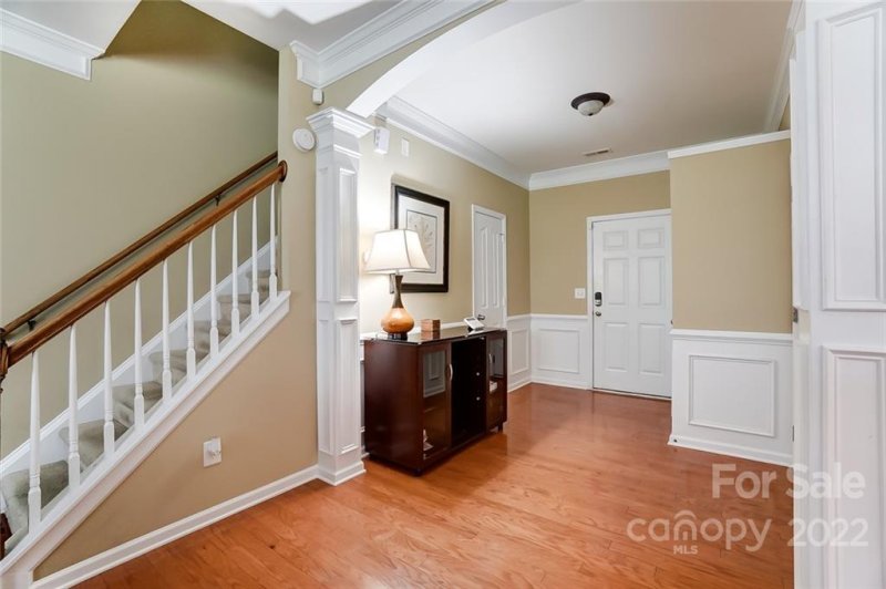Property image 5 at 814 Rook Road, Charlotte, NC 28216