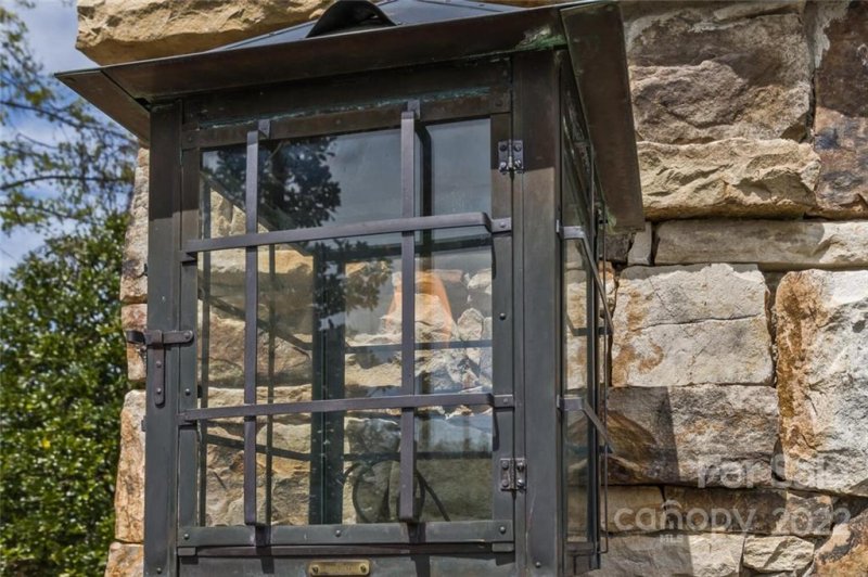 Property image 4 at 150 Old Forest Drive, Asheville, NC 28803