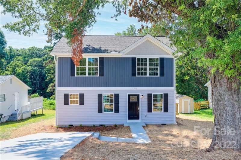 Property image 2 at 1115 5th Street, Statesville, NC 28677