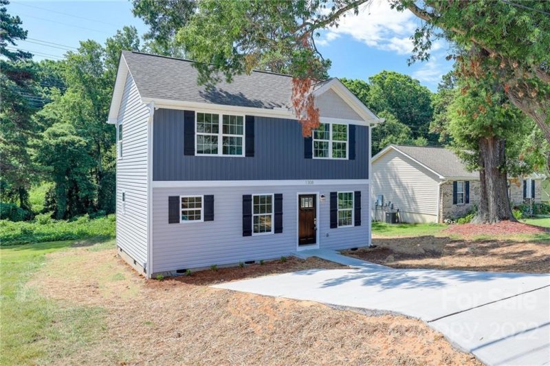 Property image 3 at 1115 5th Street, Statesville, NC 28677