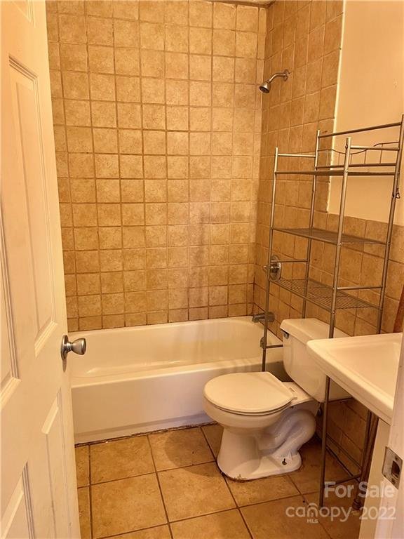 Property image 5 at 2420 4th Avenue, Hickory, NC 28602