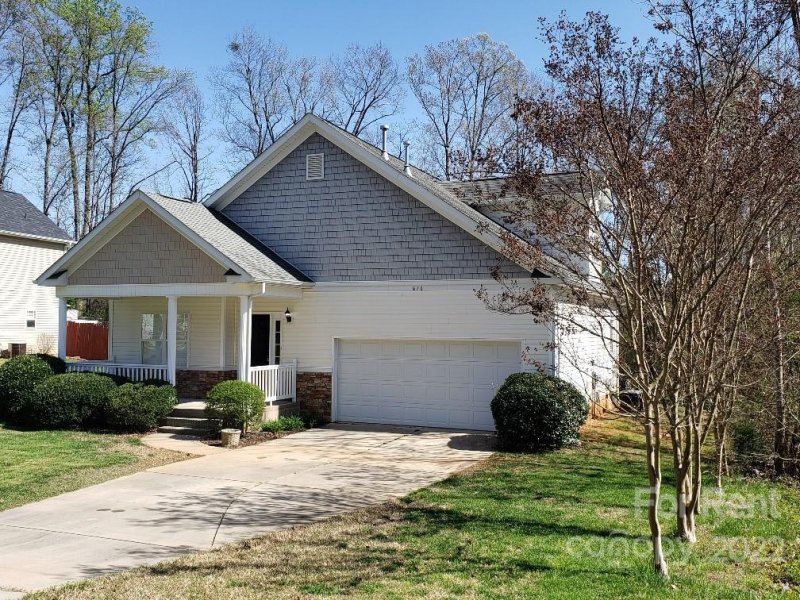 Property image 2 at 626 Neal Drive, Charlotte, NC 28213