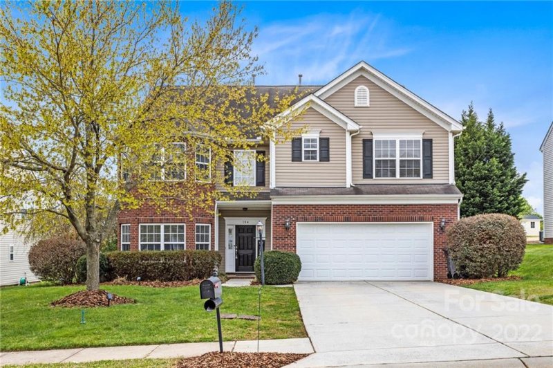 184 Settlers Grove Lane