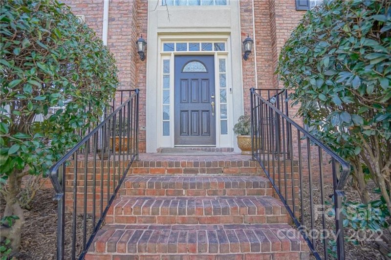 Property image 2 at 2345 Treymore Lane, Charlotte, NC 28262