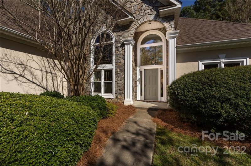 Property image 3 at 6616 Bevington Brook Lane, Charlotte, NC 28277