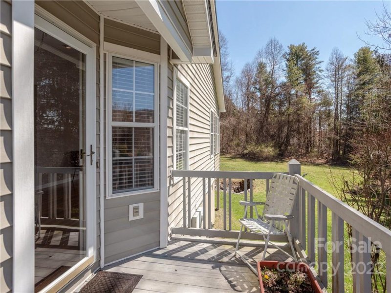 Property image 3 at 120 Laurel Park Place, Hendersonville, NC 28791