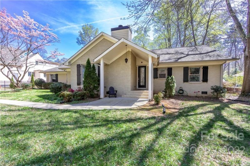 Property image 5 at 6025 Lansing Drive, Charlotte, NC 28270