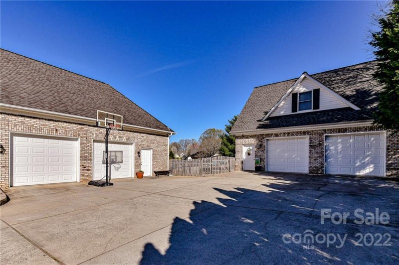 Property image 3 at 9872 Fontana Court, Concord, NC 28027