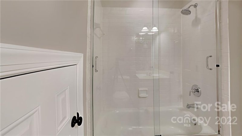 Property image 2 at 10043 Warwickshire Lane, Charlotte, NC 28270