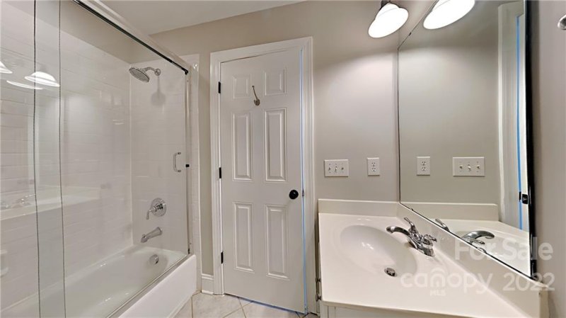Property image 3 at 10043 Warwickshire Lane, Charlotte, NC 28270