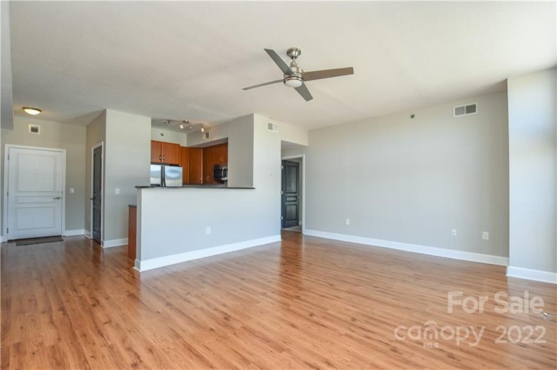 Property image 5 at 1320 Fillmore Avenue, Charlotte, NC 28203