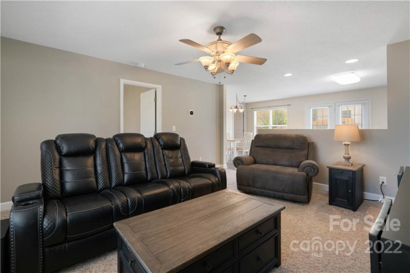 Property image 4 at 913 Willard Avenue, Kannapolis, NC 28083