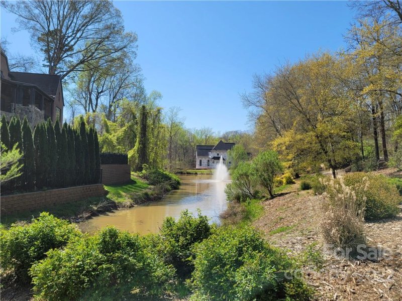 Property image 3 at 1024 Dacavin Drive, Charlotte, NC 28226