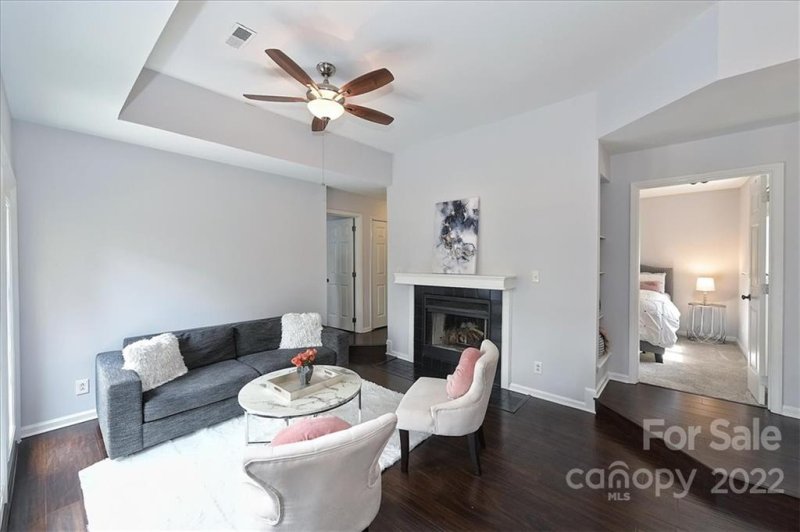 Property image 4 at 1109 E Morehead Street, Charlotte, NC 28204