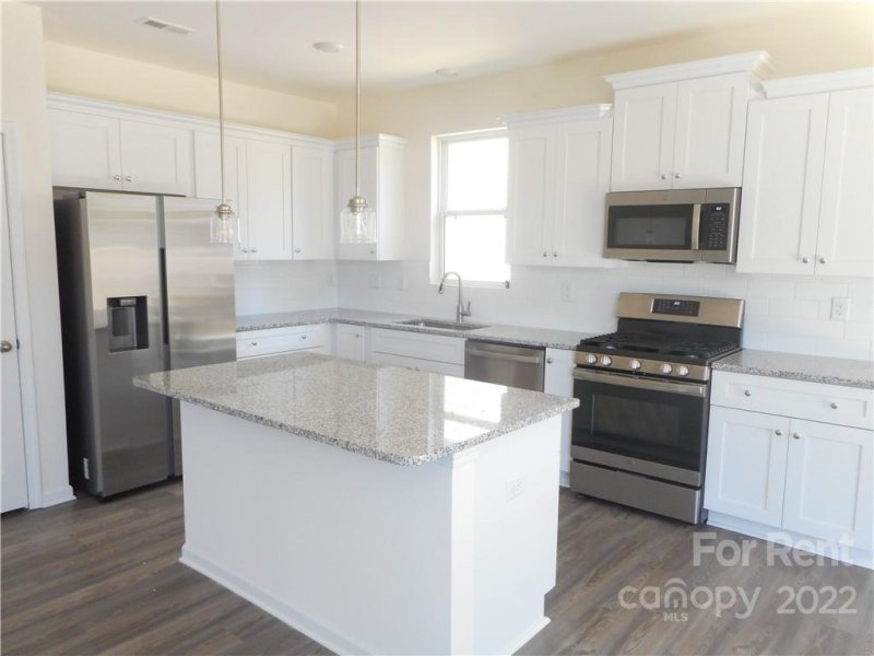 Property image 3 at 7116 Wheyfield Drive, Charlotte, NC 28215