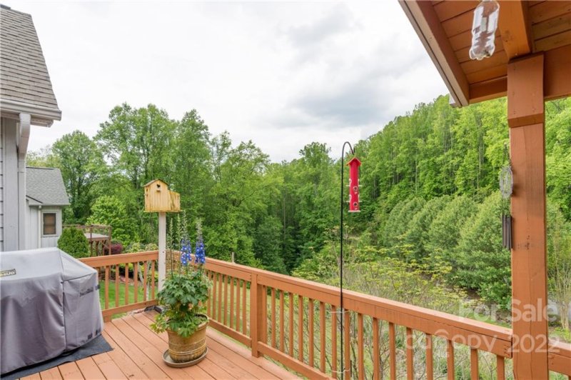 Property image 4 at 16 Constitution Avenue, Waynesville, NC 28785