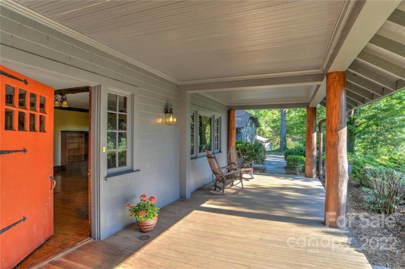 Property image 4 at 302 Iron Ridge Loop, Asheville, NC 28806