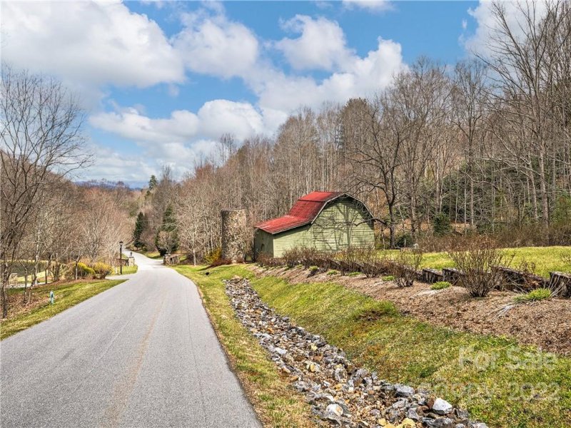 Property image 4 at 41 View Ridge Parkway, Leicester, NC 28748