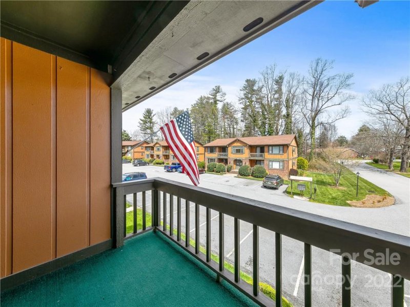 Property image 4 at 1751 Haywood Manor Road, Hendersonville, NC 28791