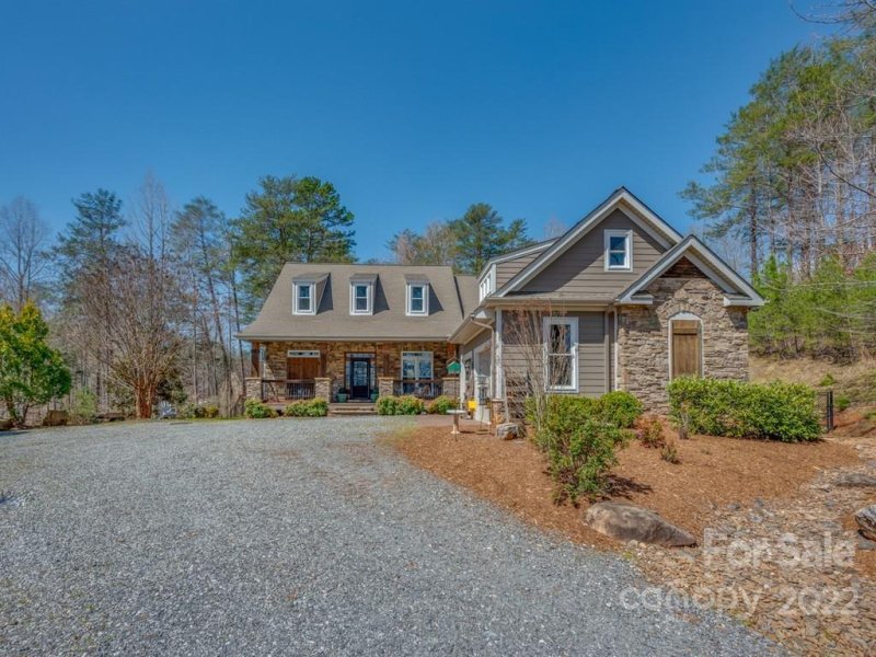 Property image 3 at 226 E Rambling Creek Drive, Tryon, NC 28782
