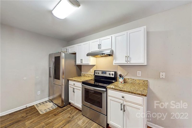 Property image 5 at 1341 Crandon Drive, Charlotte, NC 28216