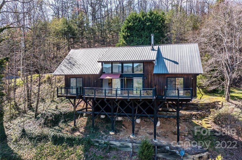 Property image 2 at 126 N Ridge Drive, Marion, NC 28752