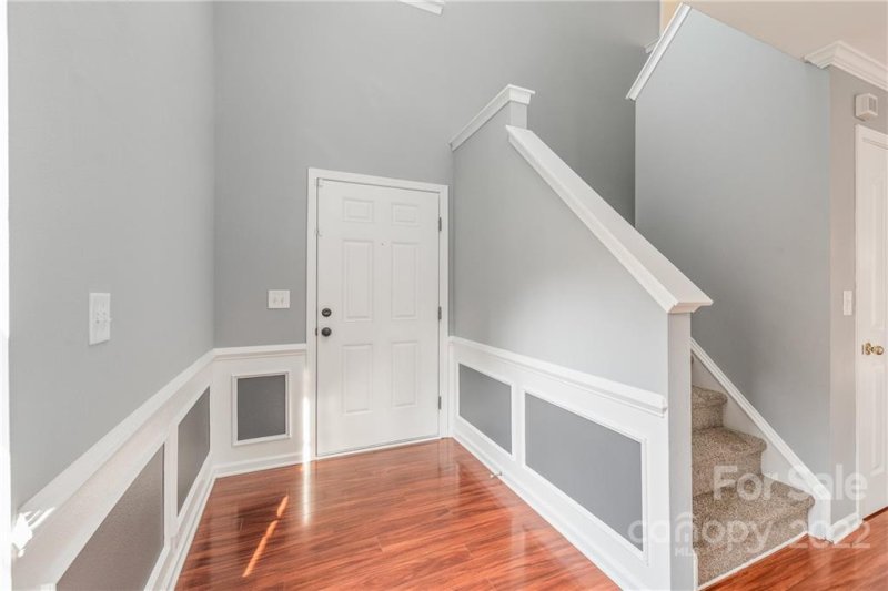 Property image 4 at 6716 Commack Drive, Charlotte, NC 28216